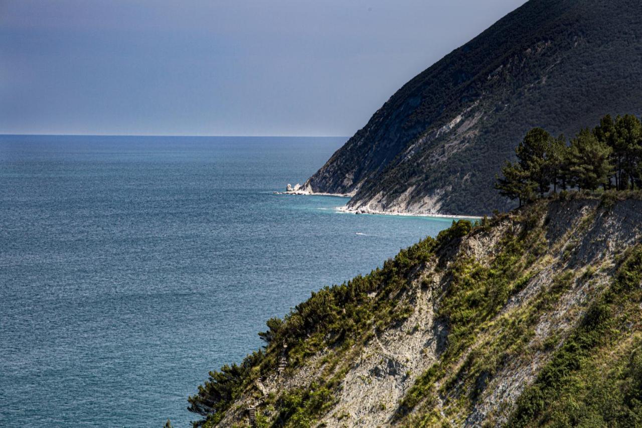 Appartamento Brezza Del Conero Ancona Esterno foto